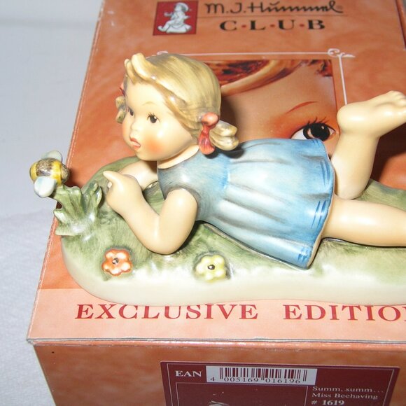 M I Hummel Goebel Figurine "MISS BEEHAVING" HUM #2105 TMK8 w/Box  MINT - Picture 2 of 7
